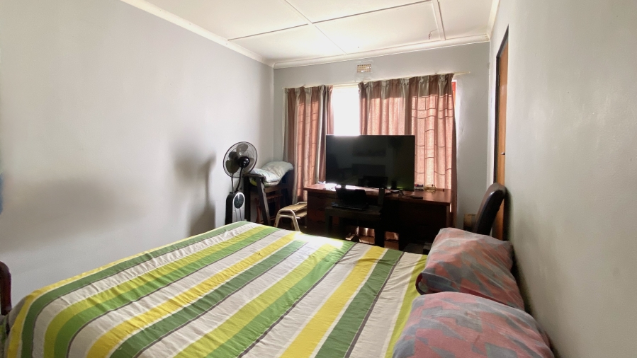4 Bedroom Property for Sale in Laaiplek Western Cape
